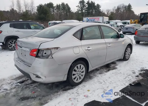 2017 Nissan Sentra S z USA, uszkodzony, nr VIN 3N1AB7AP0HY224733